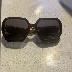 Tortoise Shell Square Sunglasses